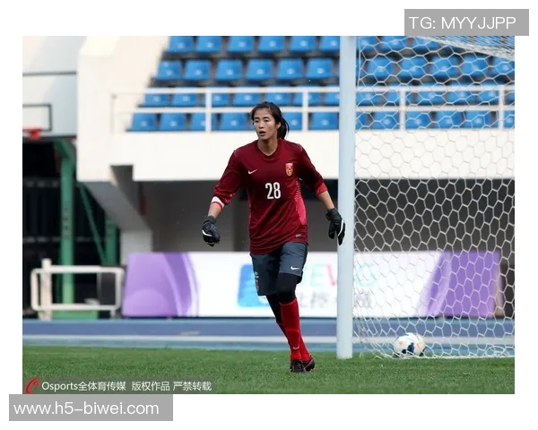 美女足球经理的崛起与挑战如何在男性主导的领域中展现风采与智慧